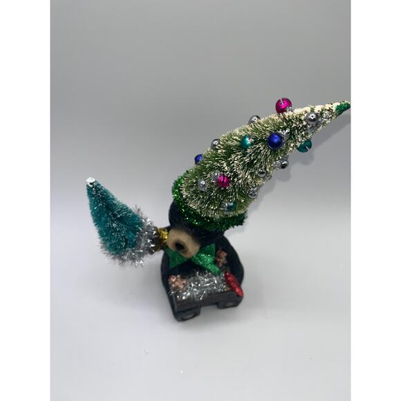 Vintage Black Bear with Christmas Tree Pinecone Paw Gingerbread Cardinal OOAK - Picture 4 of 16